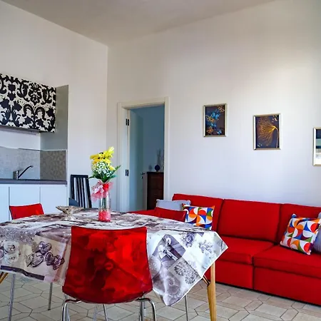Δωμάτια σε οικογενειακή κατοικία La Maison Di Rossella *
